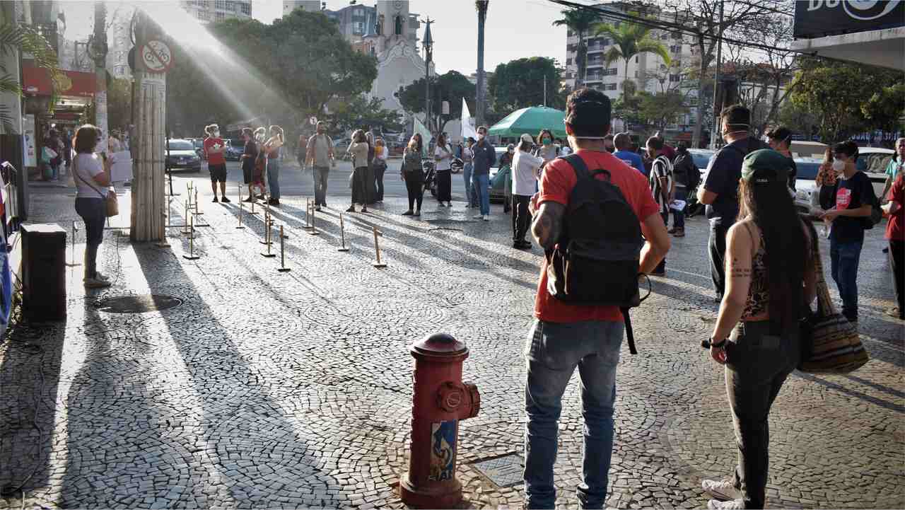 Viçosa adere à mobilização nacional em defesa dos serviços públicos e contra a PEC 32 (18A)