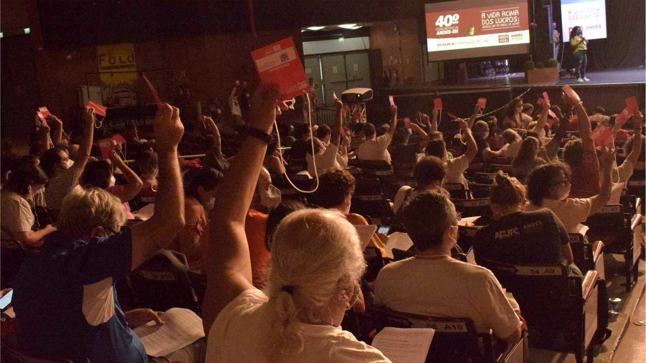 Congresso do ANDES-SN aprova novo plano de lutas dos professores