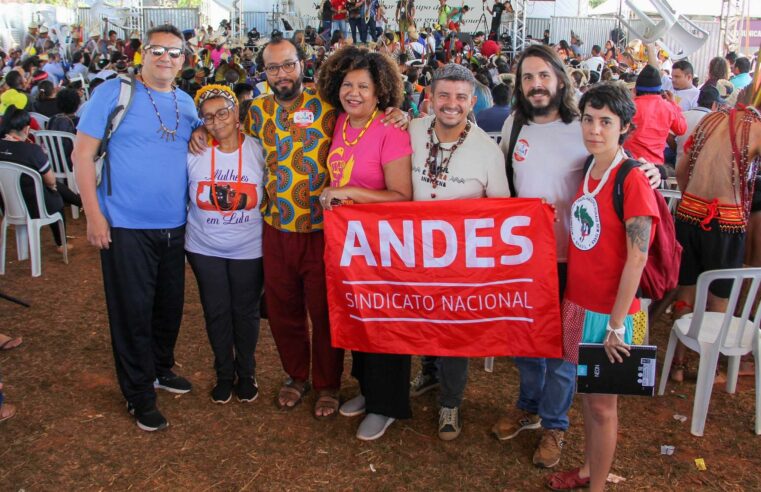 ANDES-SN participa do Acampamento Terra Livre, maior assembleia dos povos indígenas no país