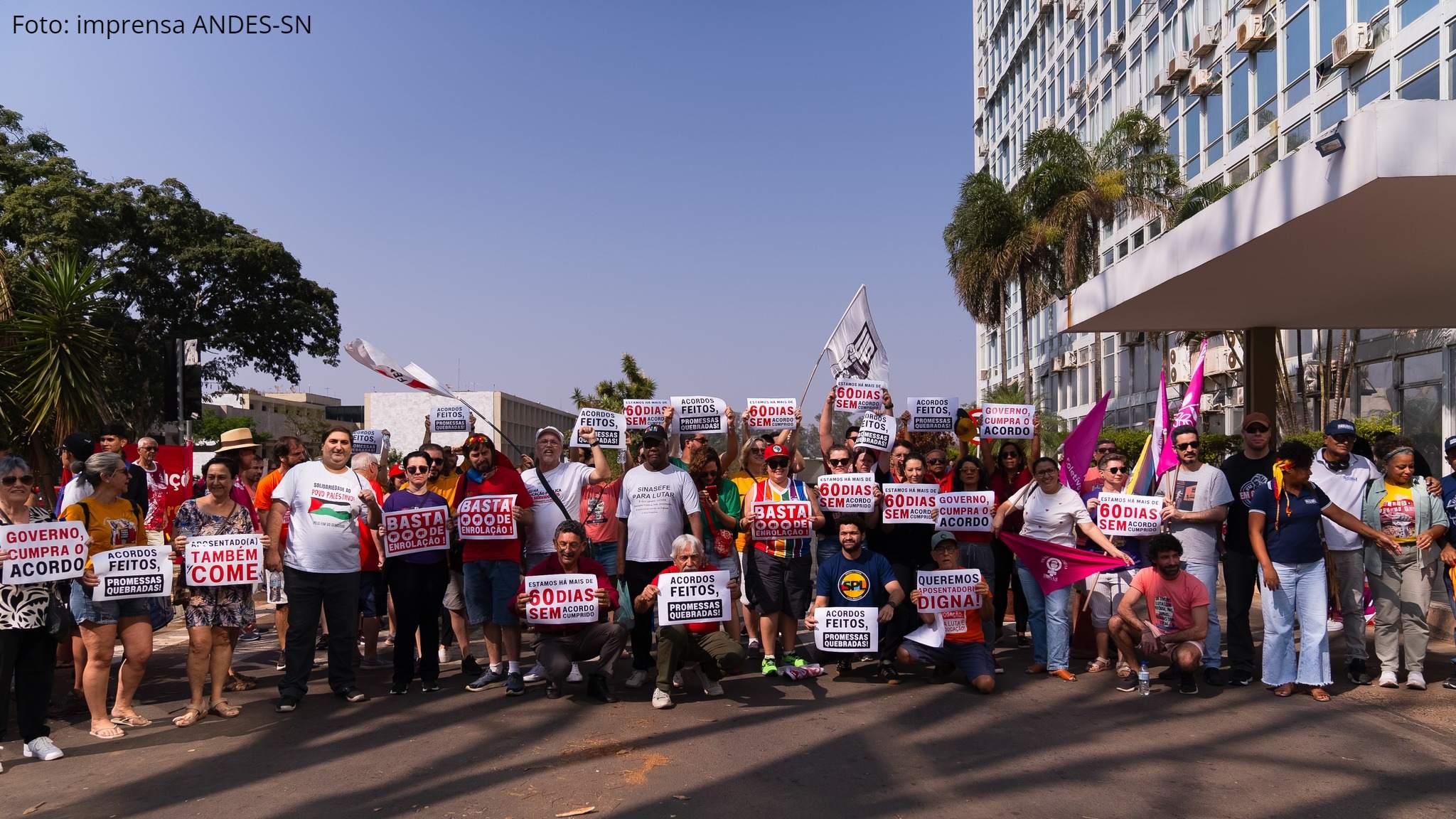 Servidores federais realizam mobilizações em Brasília e cobram retomada das negociações com o governo